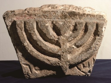 מלך לב אדום, ארץ יהודה, מוזיאון ארכיאולוגי, קרית ארבע
